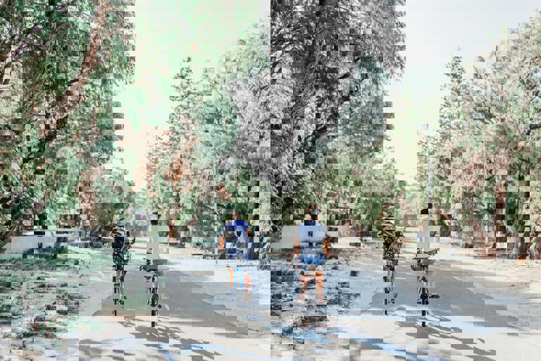 Nueva tendencia: rutas en bicicleta al amanecer para mejorar el bienestar mental